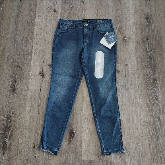 AZ Denim High Rise Ankle Skinny Raw Hem Jeans Size 8 - Picture 1 of 4